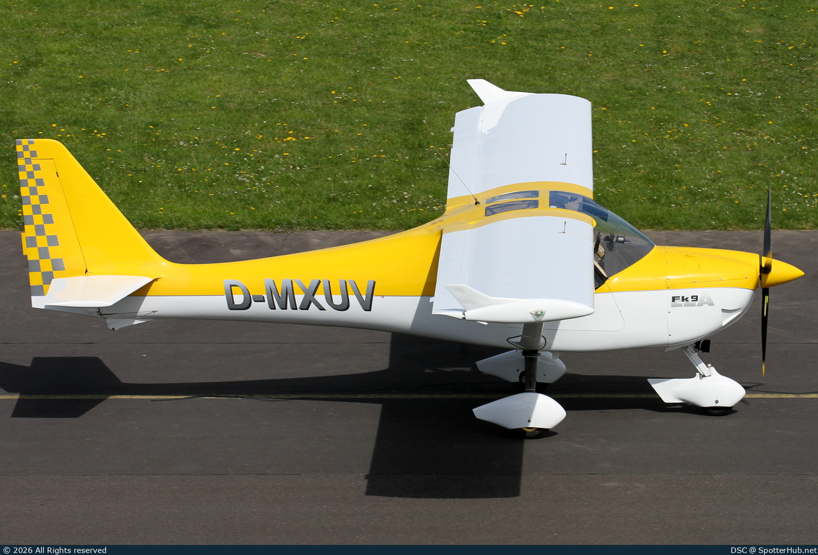 Photo of D-MXUV - FK-Lightplanes FK9 Mk.IV ELA operated by Private