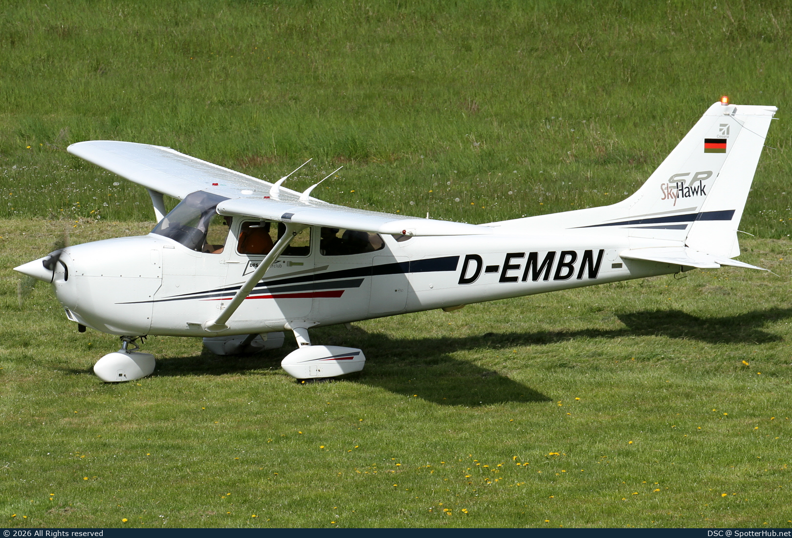Photo of D-EMBN - Cessna 172S Skyhawk SP operated by DFS Fliegerclub