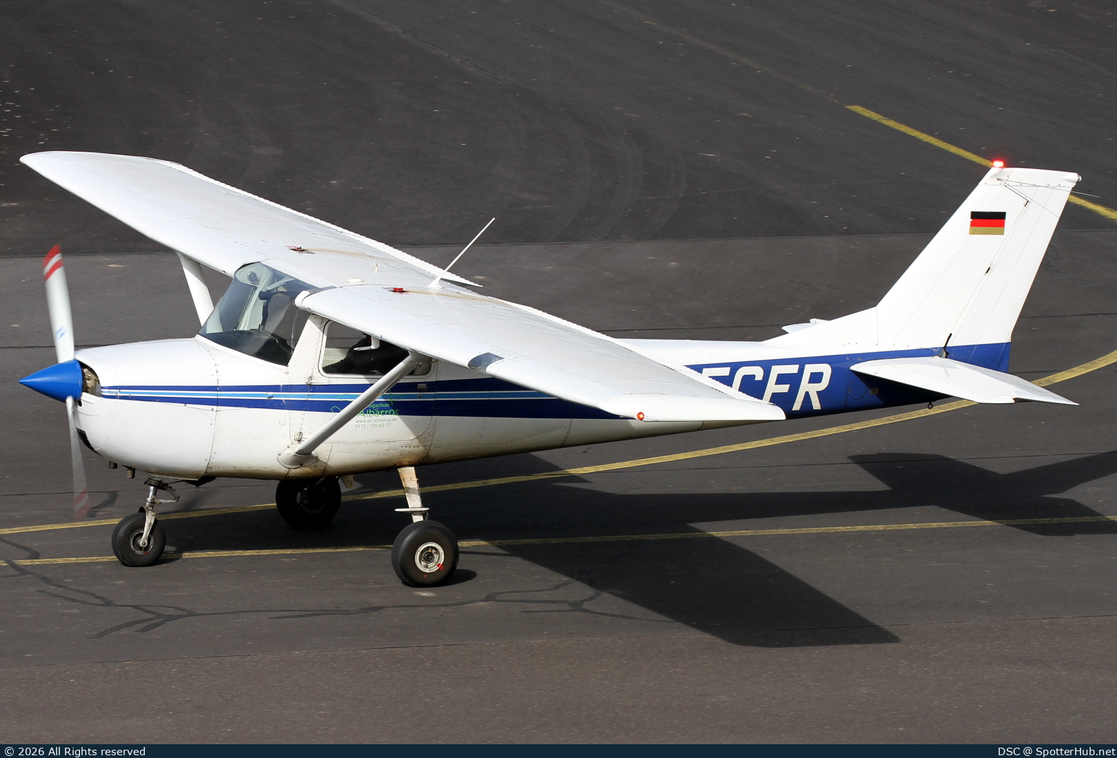 Photo of D-ECFR - Reims-Cessna F150K operated by Flugschule Albatros