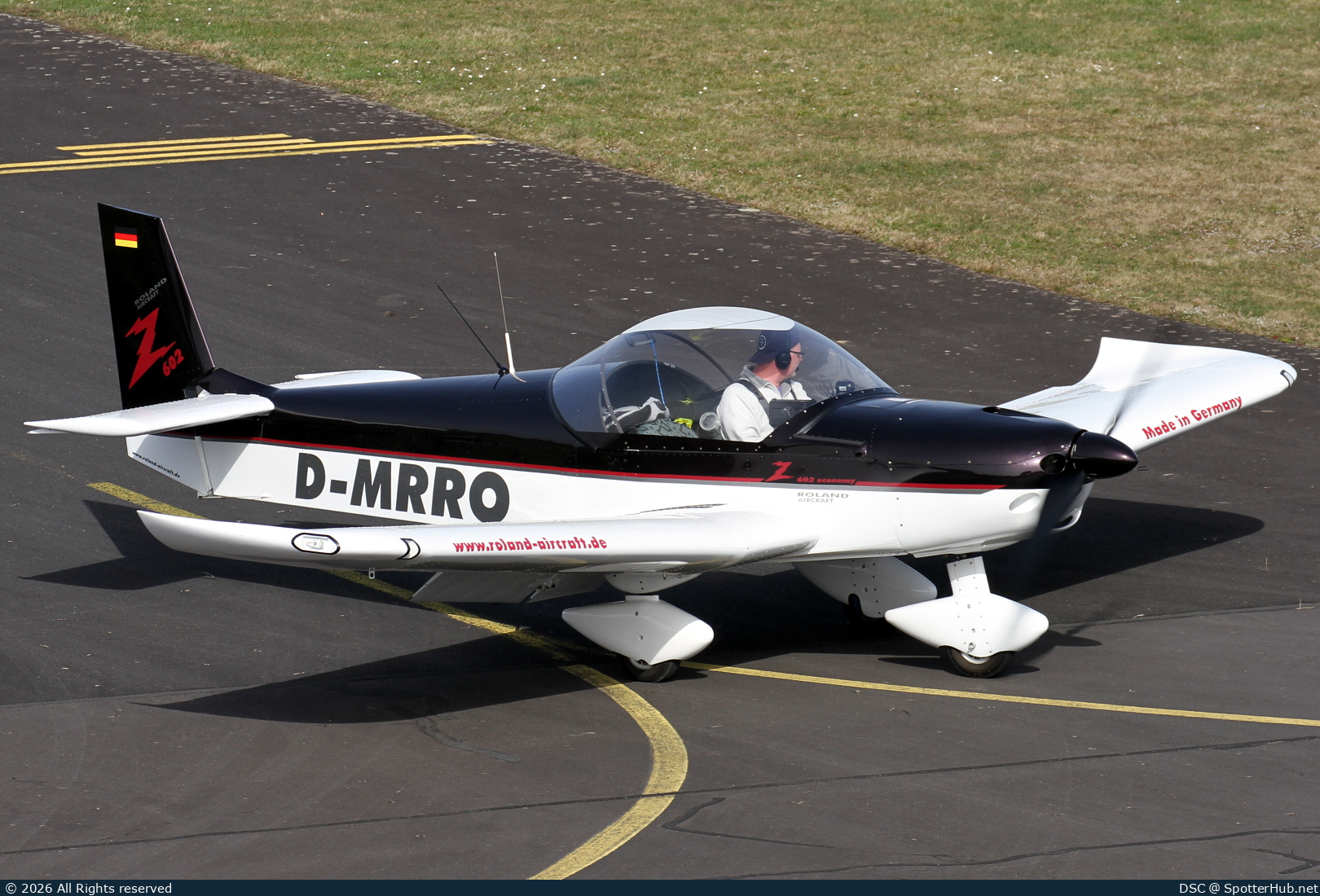 Photo of D-MRRO - Roland Z-602 operated by Private