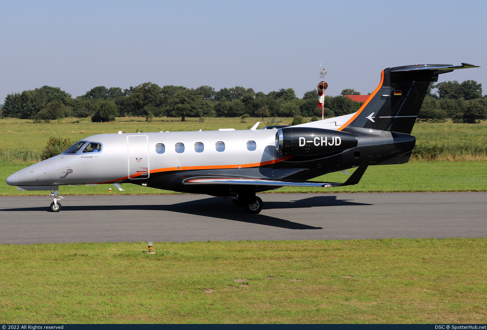Photo of D-CHJD - Embraer Phenom 300E operated by Private
