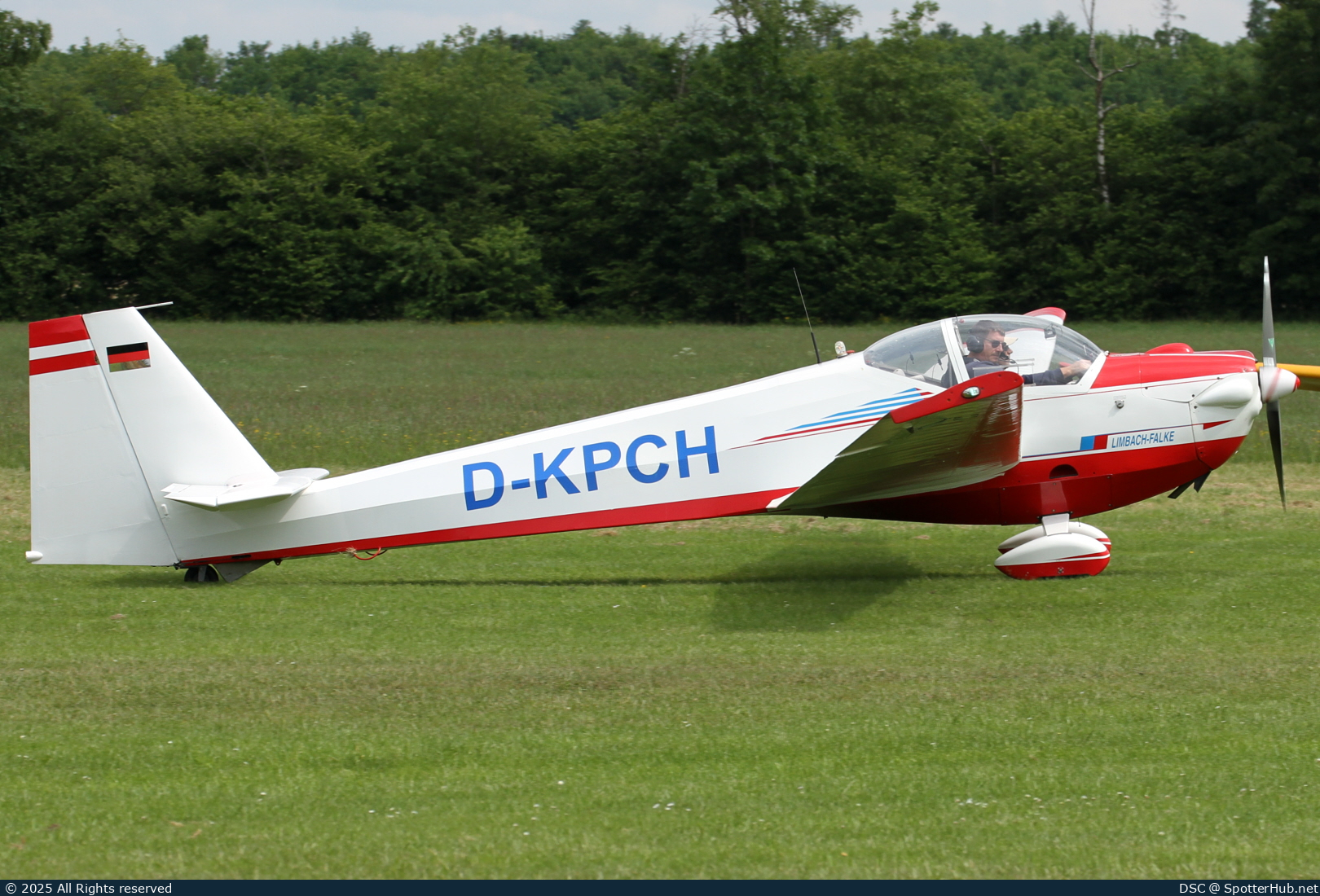 Photo of D-KPCH - Scheibe SF 25C Falke 2000 operated by Kölner Segelflieger