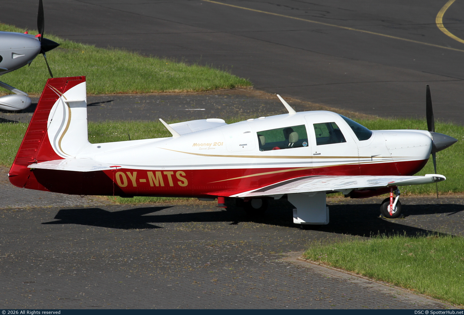 Photo of OY-MTS - Mooney M20J 201 operated by Private