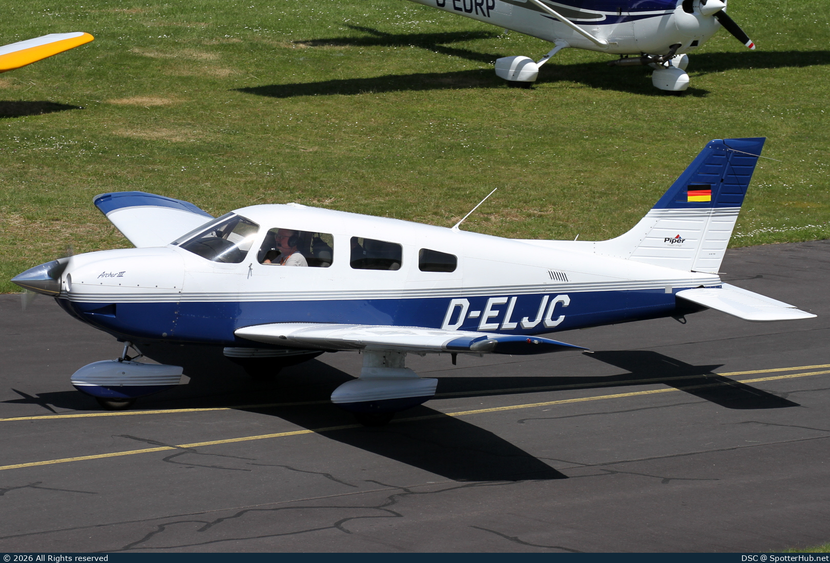 Photo of D-ELJC - Piper PA-28-181 Archer III operated by Luftsportverein Rietberg
