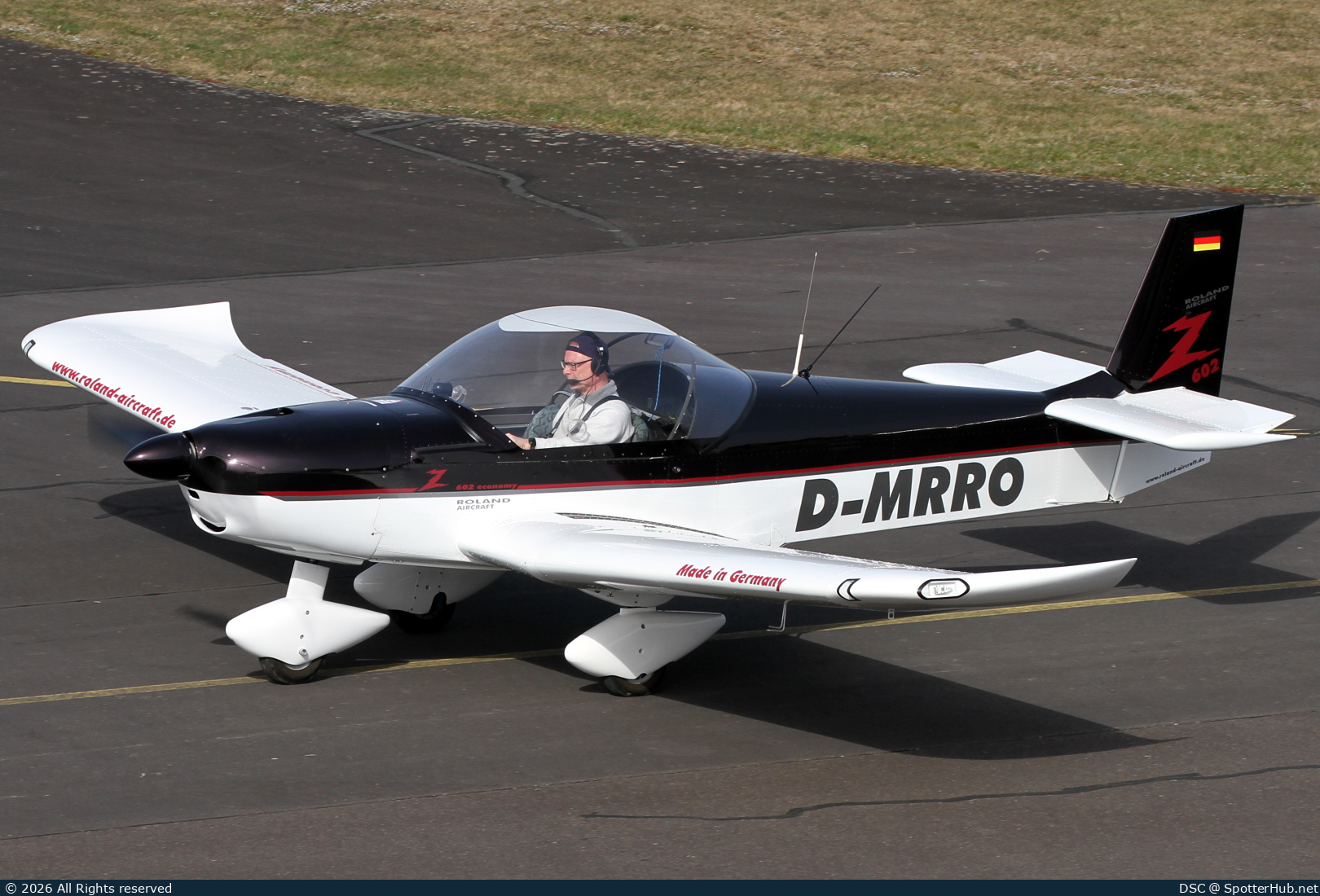 Photo of D-MRRO - Roland Z-602 operated by Private