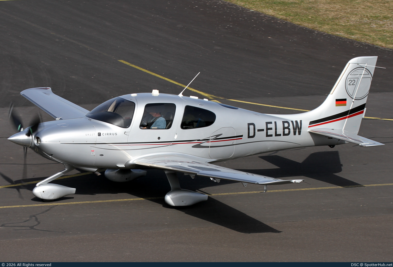 Photo of D-ELBW - Cirrus SR22T G3 operated by Private