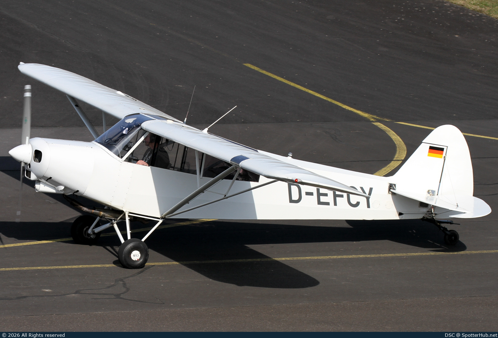 Photo of D-EFCY - Piper PA-18-150 Super Cub operated by Aero-Club Mülheim an der Ruhr