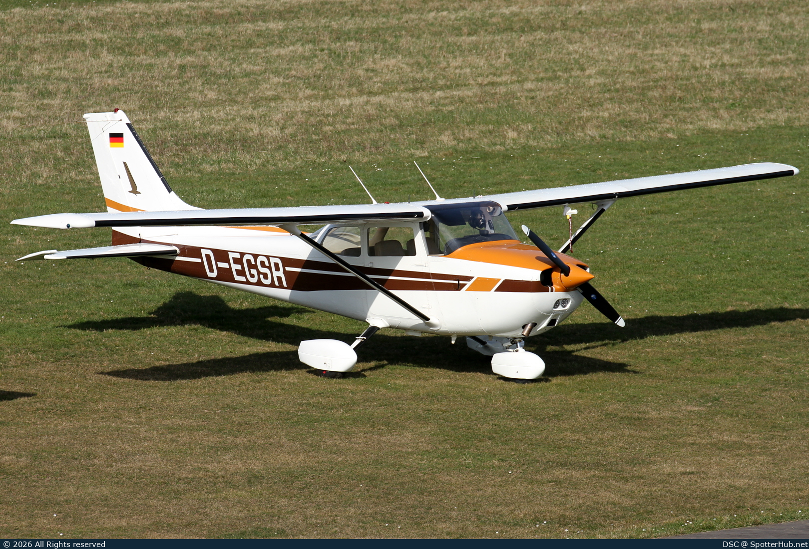 Photo of D-EGSR - Reims-Cessna F172N Skyhawk II operated by Private