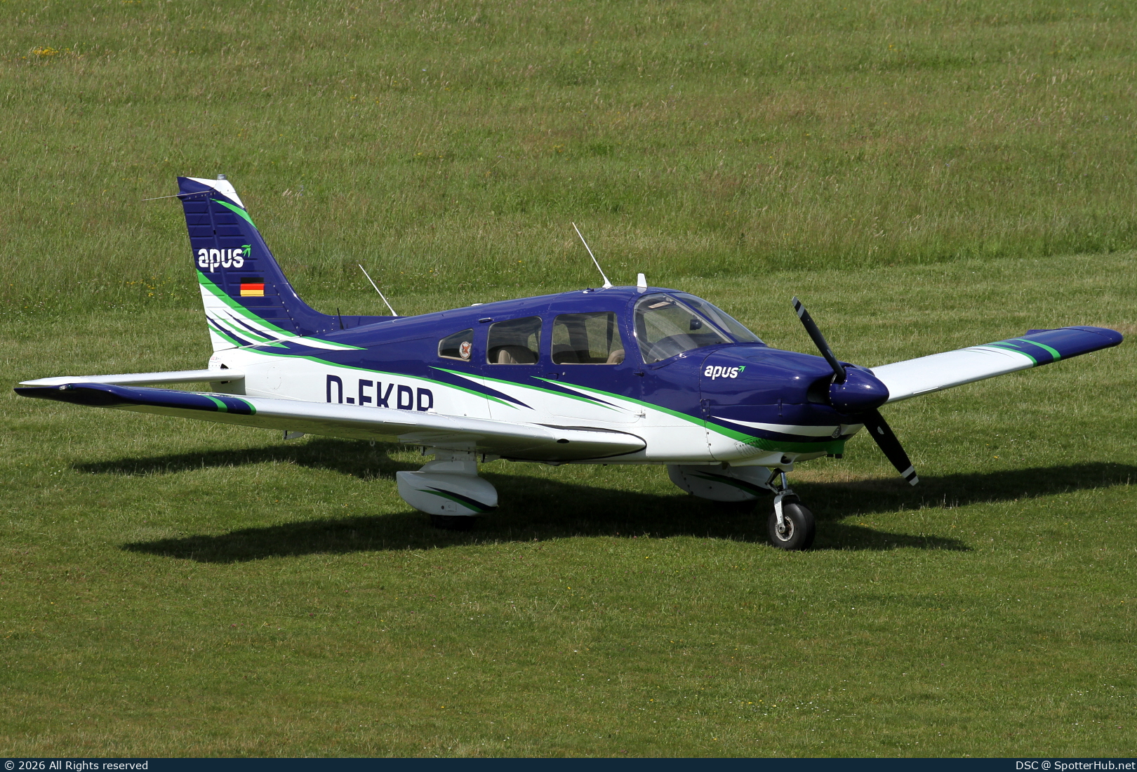 Photo of D-EKPR - Piper PA-28-181 Archer II operated by APUS Flight Services