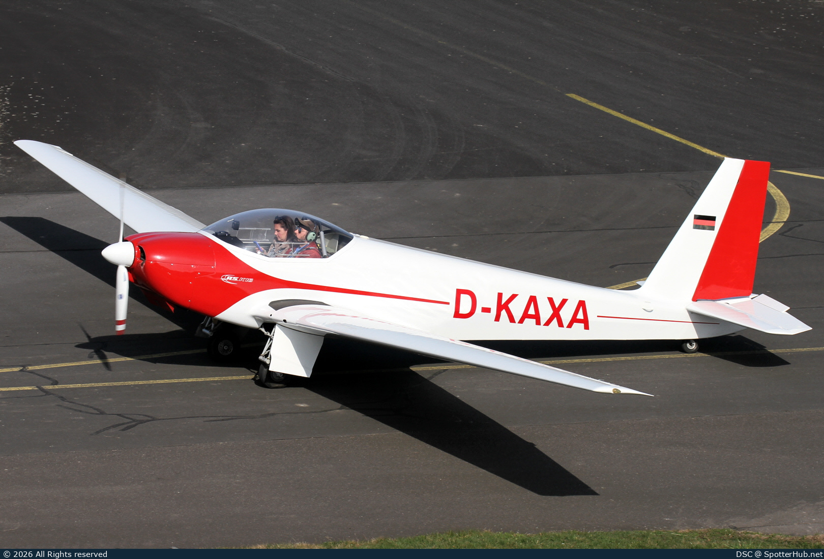 Photo of D-KAXA - Schleicher ASK 16 operated by Aero-Club Mülheim an der Ruhr