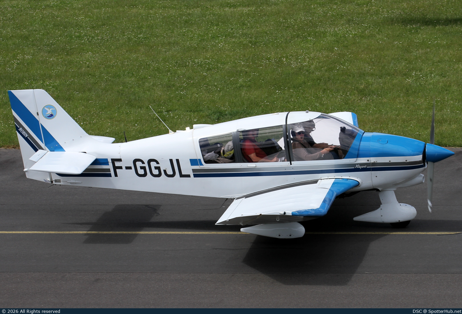 Photo of F-GGJL - Robin DR400/180 Régent operated by Aéro-Club Les Alcyons d'Issy-Les-Moulineaux