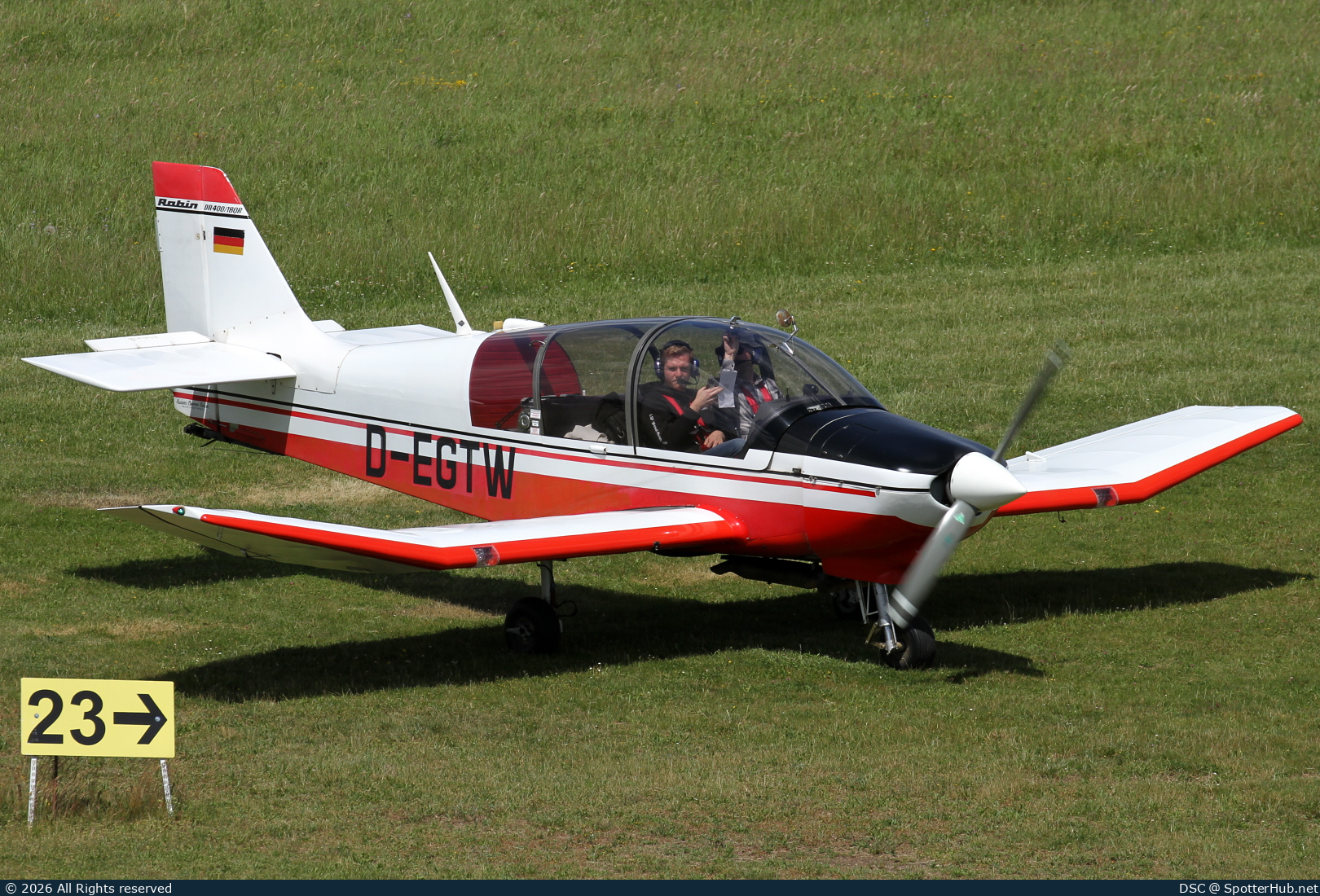 Photo of D-EGTW - Robin DR400/180R Remorqueur operated by Luftsportfreunde Wesel-Rheinhausen