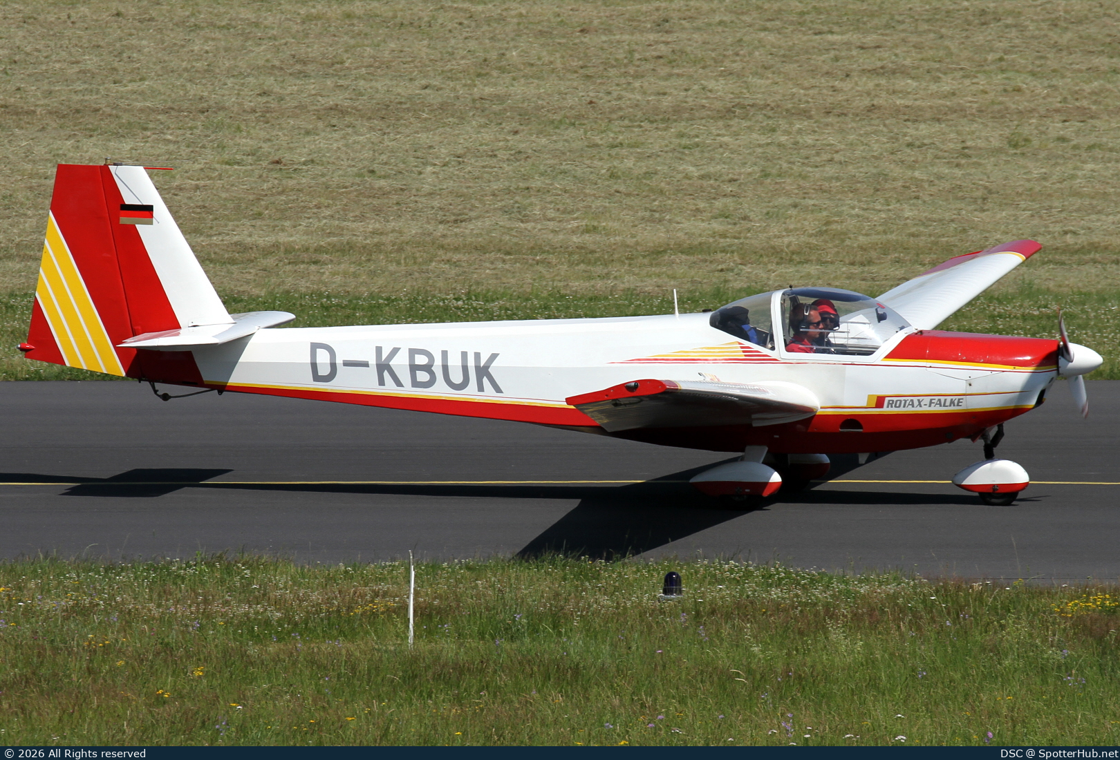 Photo of D-KBUK - Scheibe SF 25C Rotax-Falke operated by Luftsportgemeinschaft Paderborn