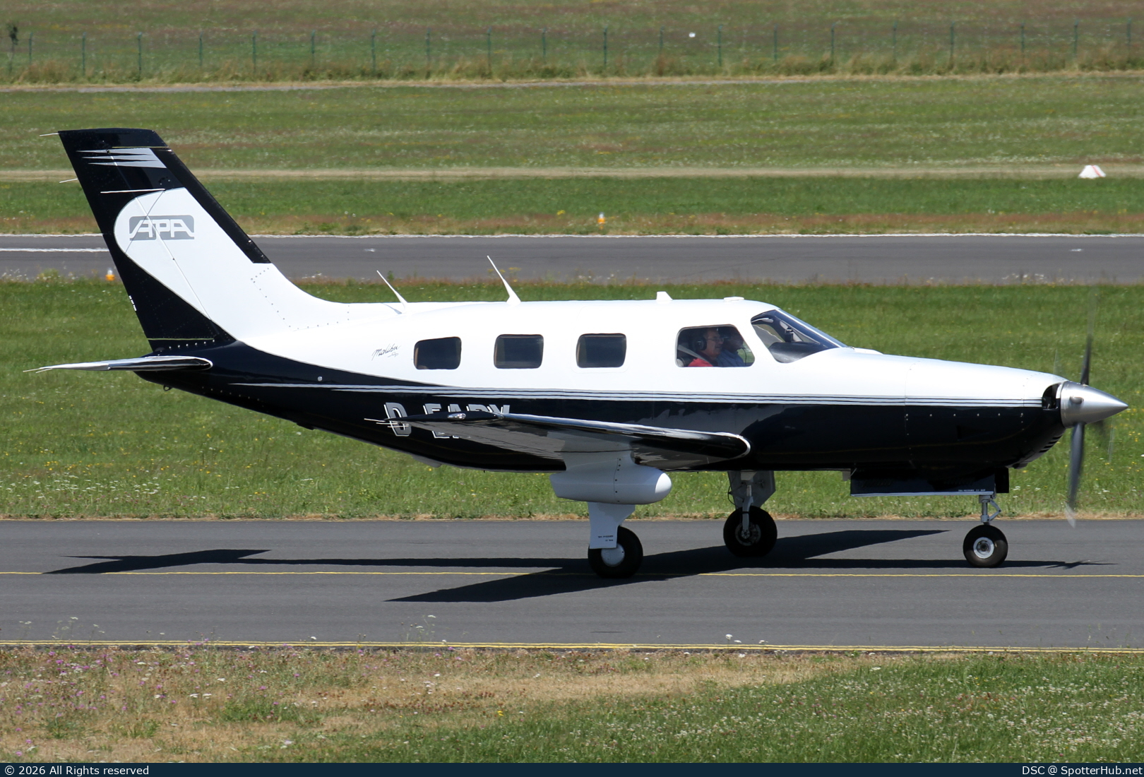 Photo of D-EAPX - Piper PA-46-310P Malibu operated by APA Werbemittel