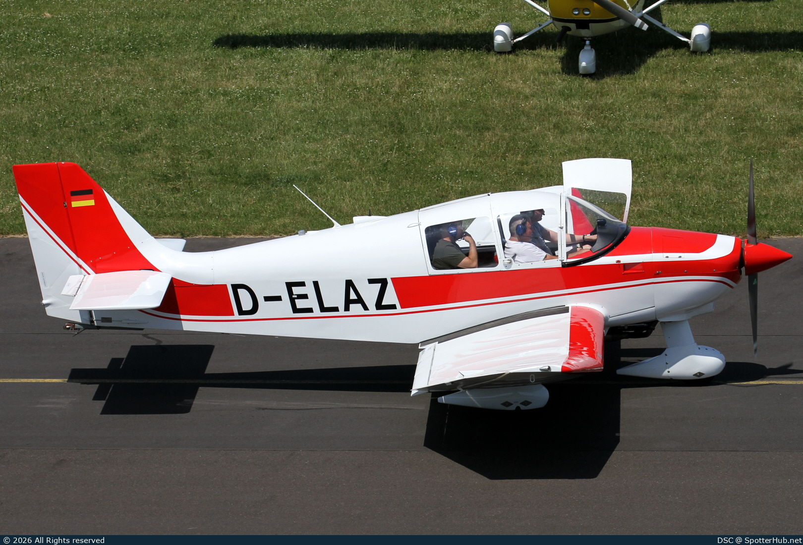 Photo of D-ELAZ - Robin DR300/180R Remorqueur operated by Flugsportverein "Glück Auf" Ailertchen