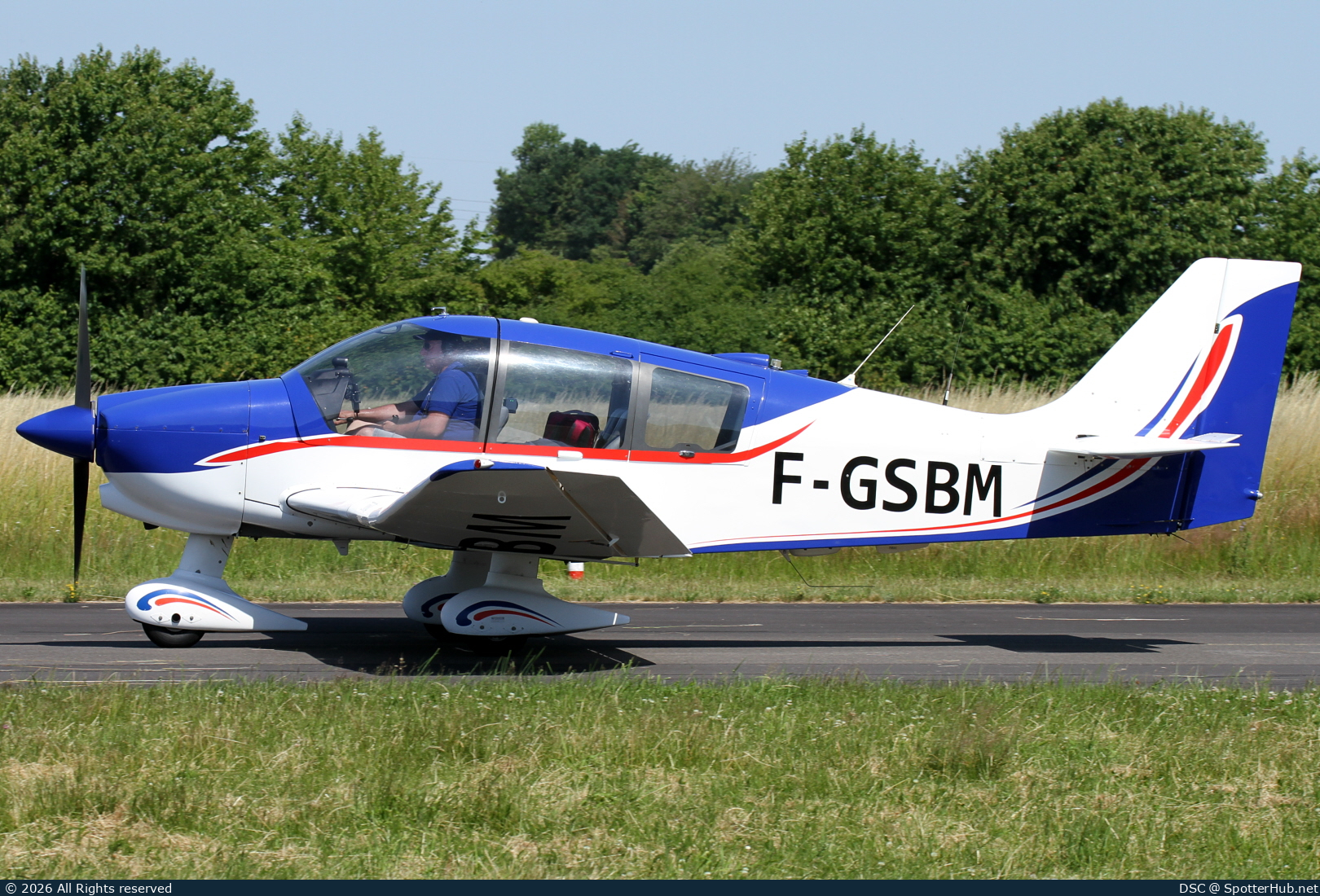 Photo of F-GSBM - Robin DR400/180 Régent operated by Private
