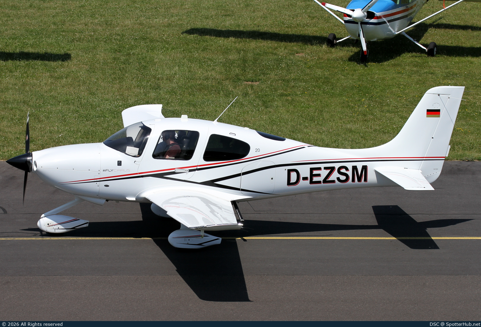 Photo of D-EZSM - Cirrus SR20 G6 operated by Private