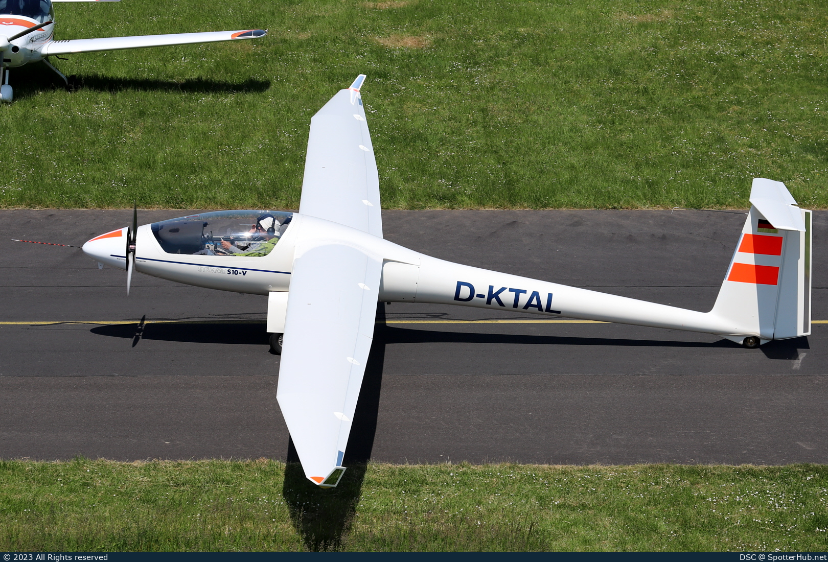 Photo of D-KTAL - Stemme S10-V operated by Private