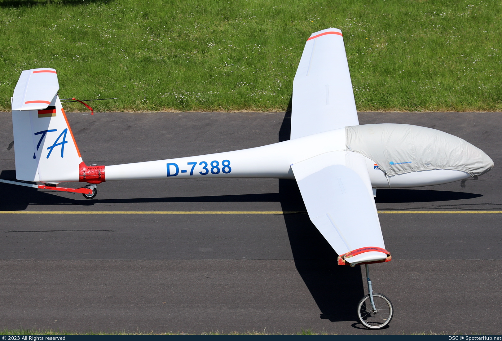Photo of D-7388 - Grob G102 Astir CS operated by Aero-Club Koblenz