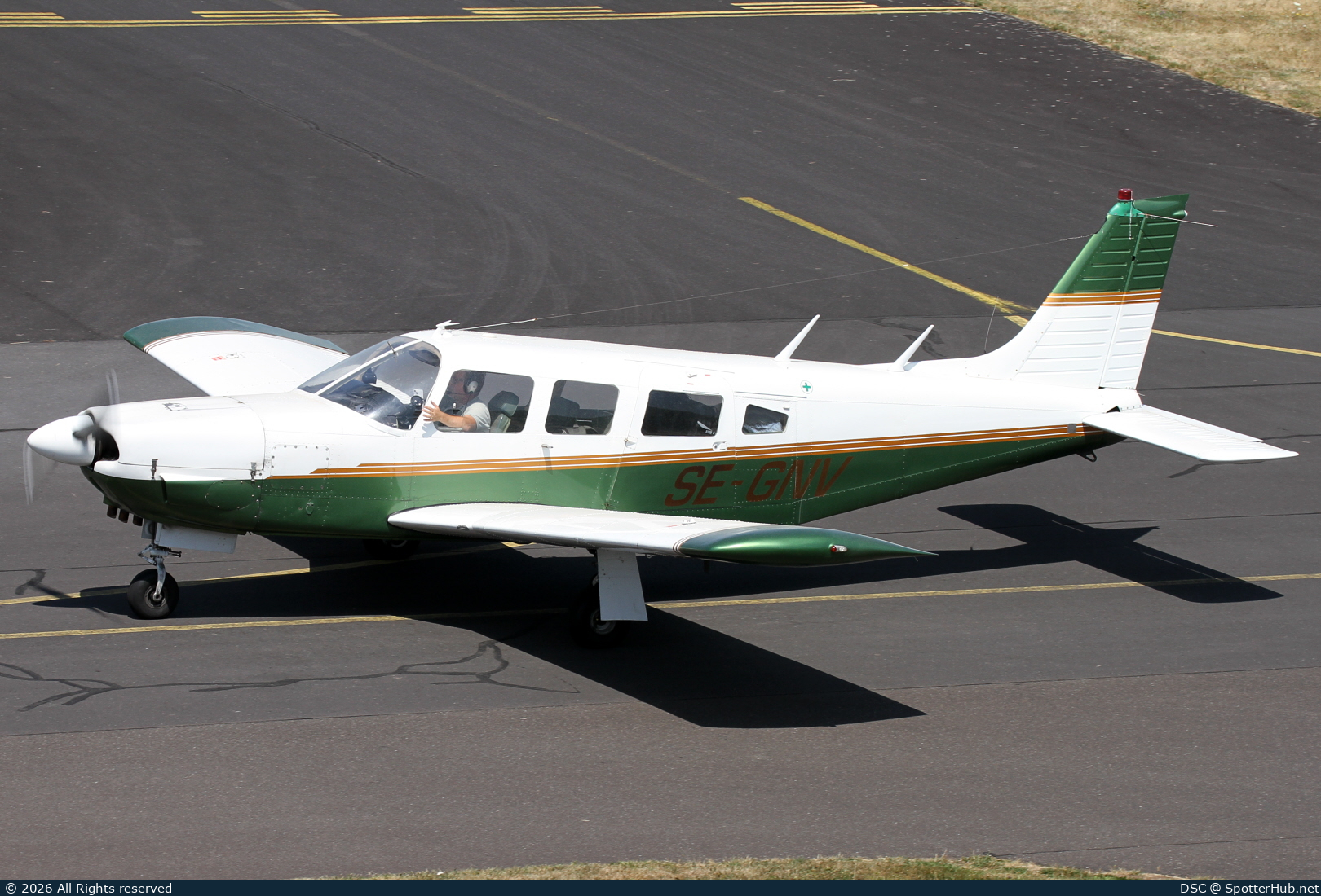 Photo of SE-GNV - Piper PA-32R-300 Lance operated by Ljungbyheds Flygklubb