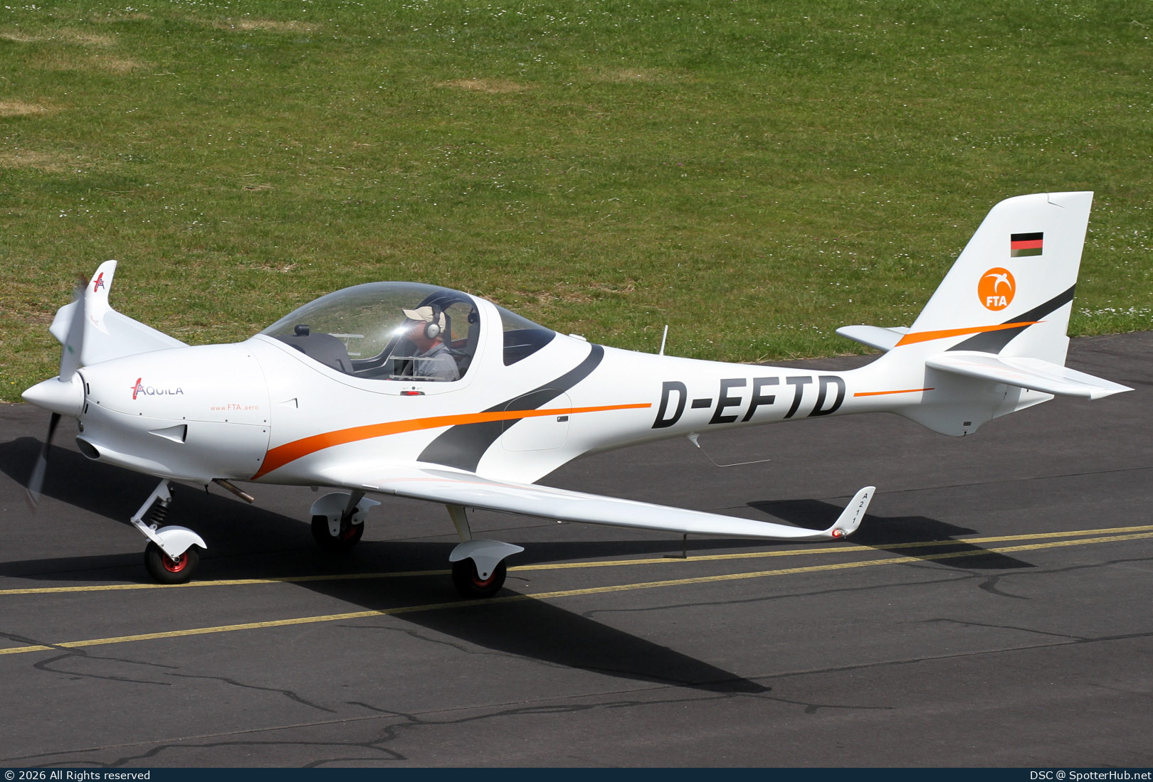 Photo of D-EFTD - Aquila A211 operated by FTA Flugtraining Aschaffenburg