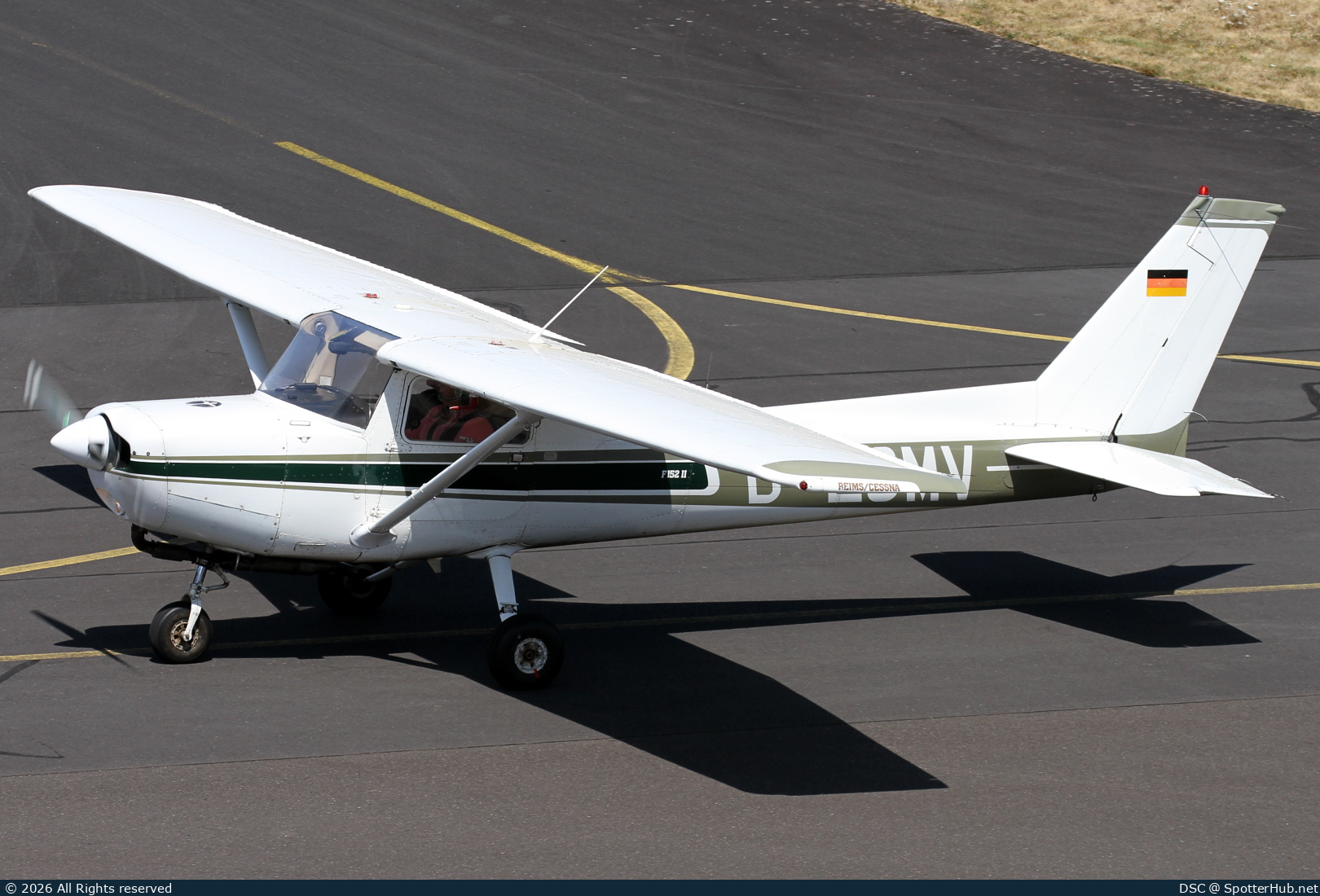 Photo of D-EGMV - Reims-Cessna F152 II operated by Flugsportgemeinschaft Soest
