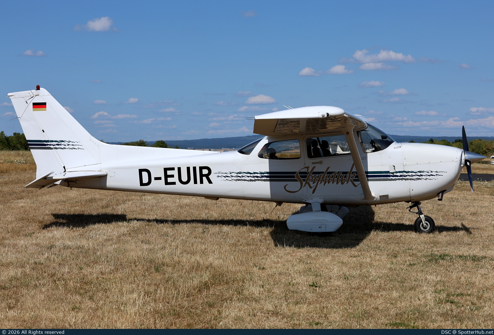 Photo of D-EUIR - Cessna 172R Skyhawk operated by Luftsportverein Bad Neuenahr-Ahrweiler