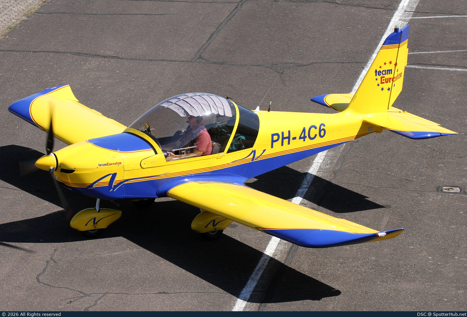 Photo of PH-4C6 - Evektor EuroStar 2000R operated by Private