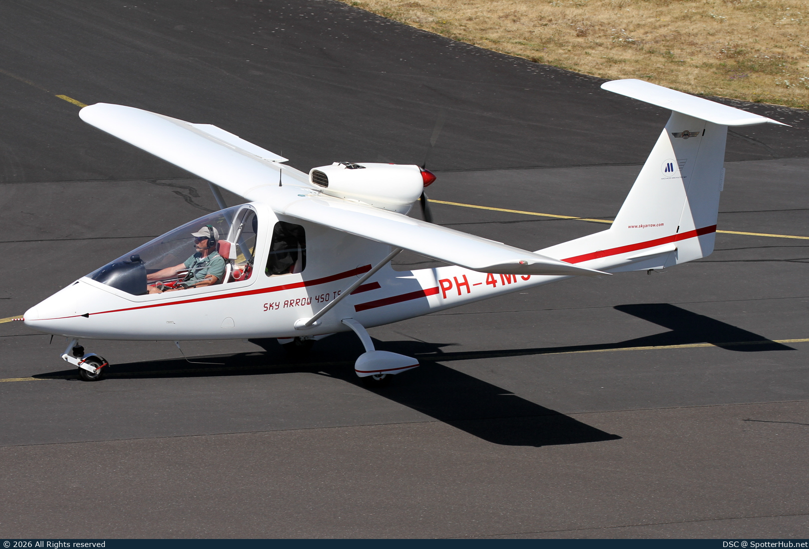 Photo of PH-4M5 - 3I Sky Arrow 450 TS operated by Private