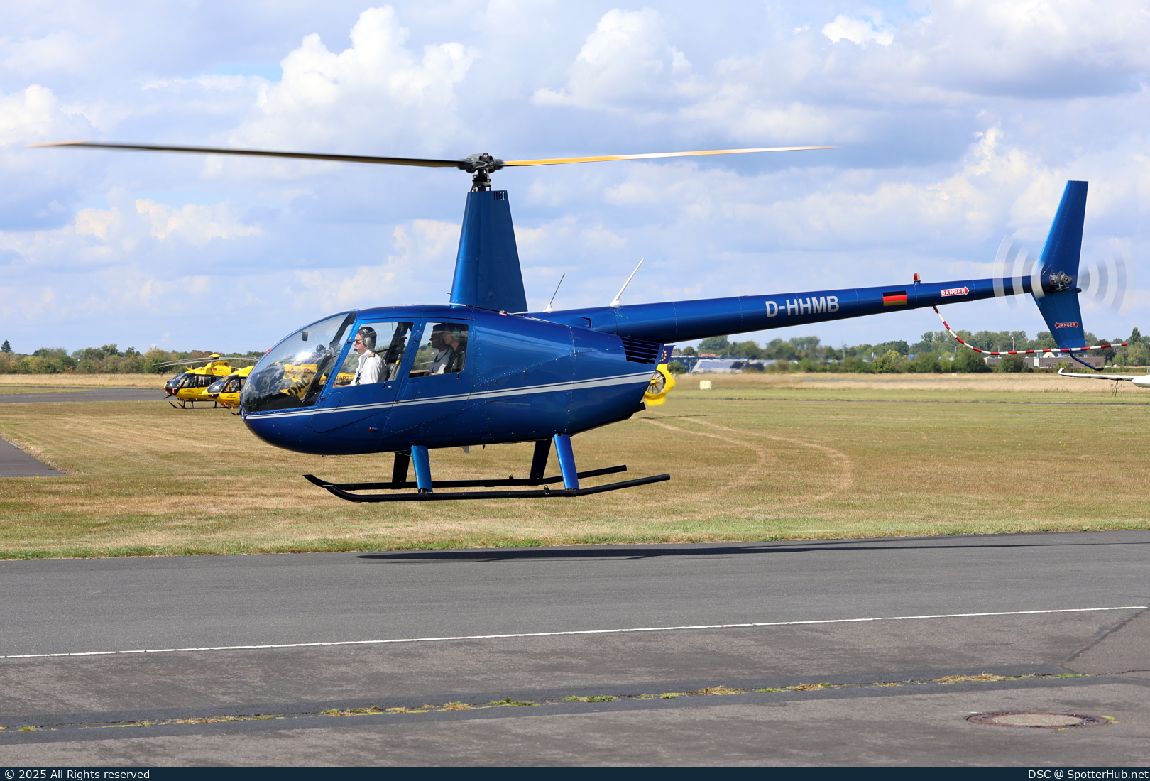 Photo of D-HHMB - Robinson R44 Raven operated by The Helicopter Centre
