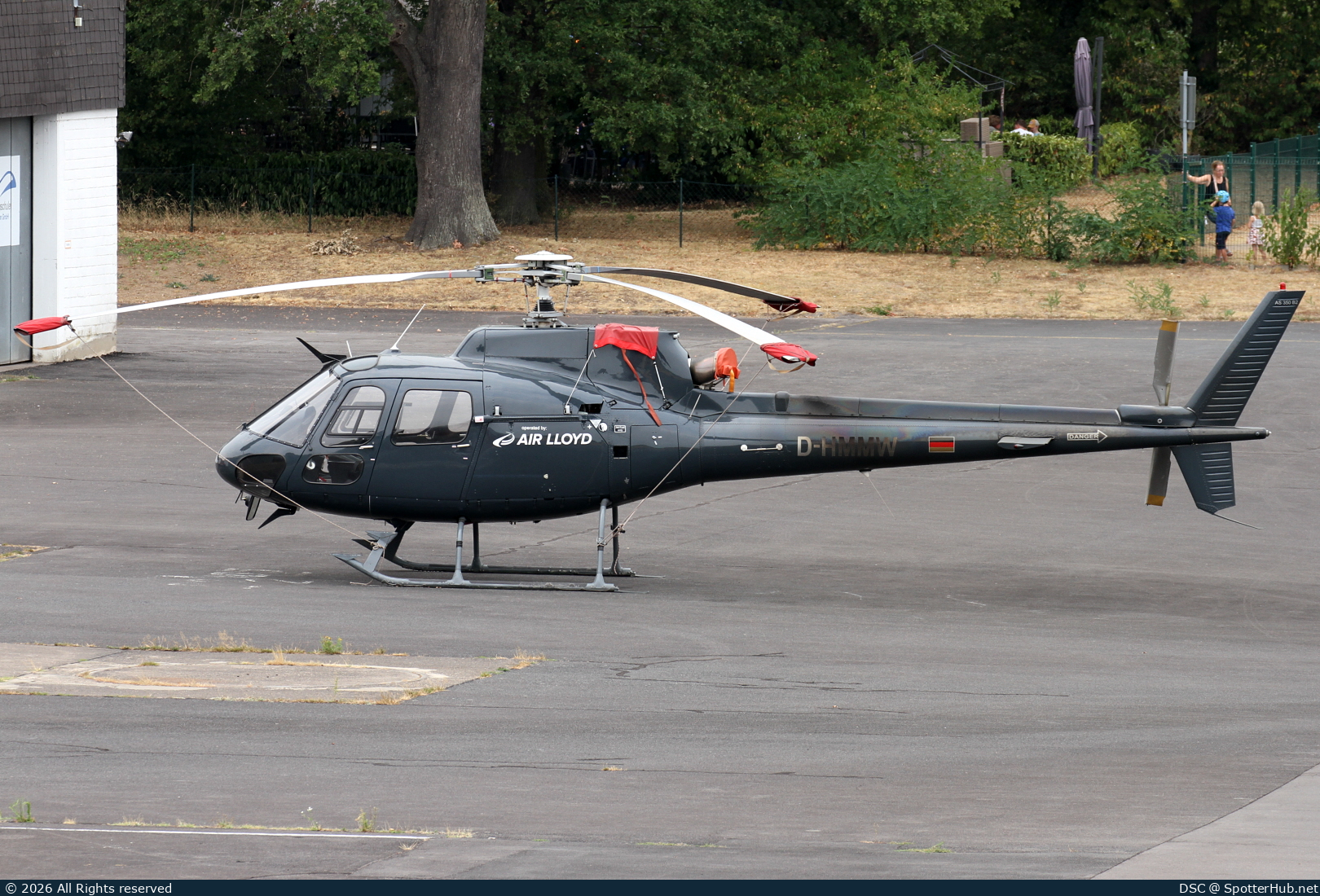 Photo of D-HMMW - Aérospatiale AS350B2 Ecureuil operated by Air Lloyd