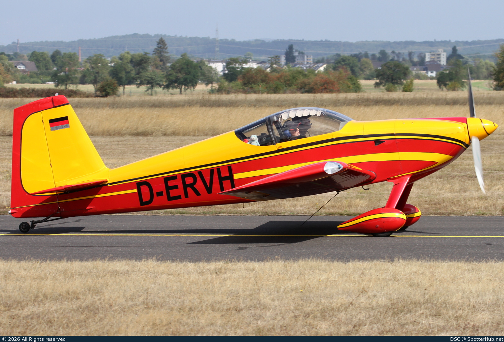 Photo of D-ERVH - Vans RV-7 operated by Private