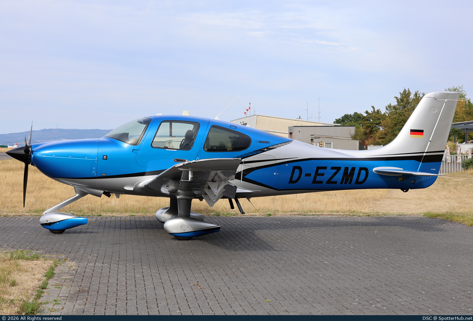 Photo of D-EZMD - Cirrus SR20 G7 Premium operated by Westflug Flight Training
