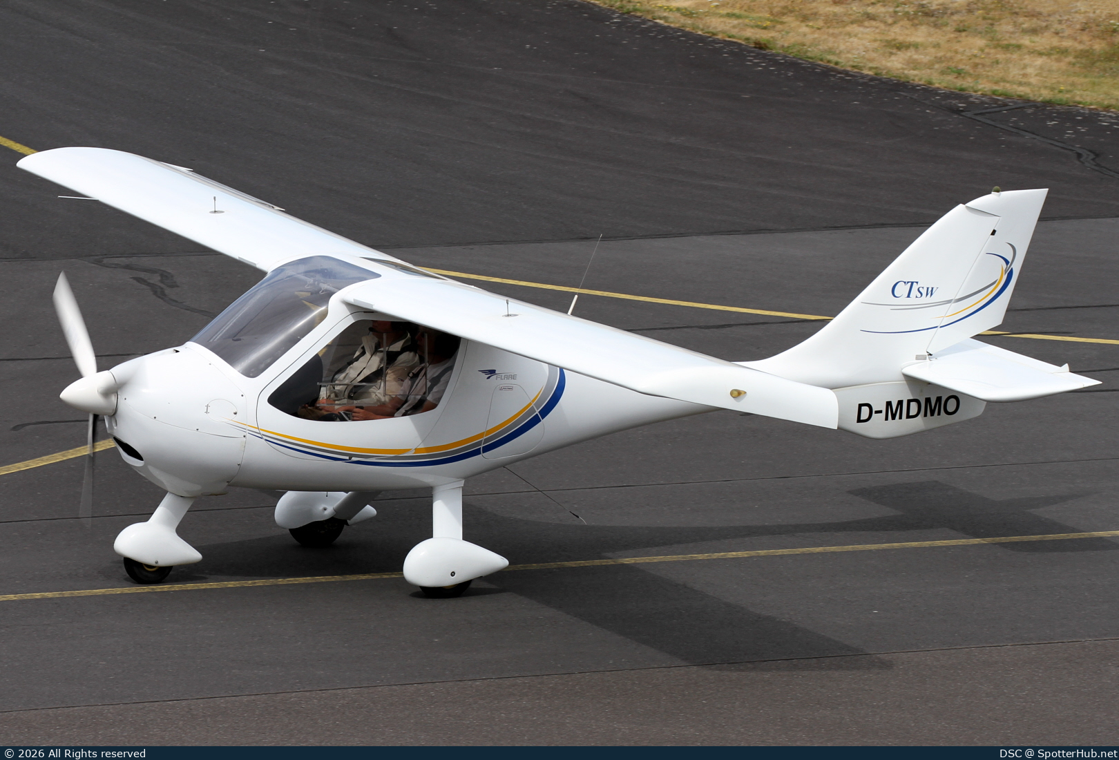 Photo of D-MDMO - Flight Design CTsw operated by Private