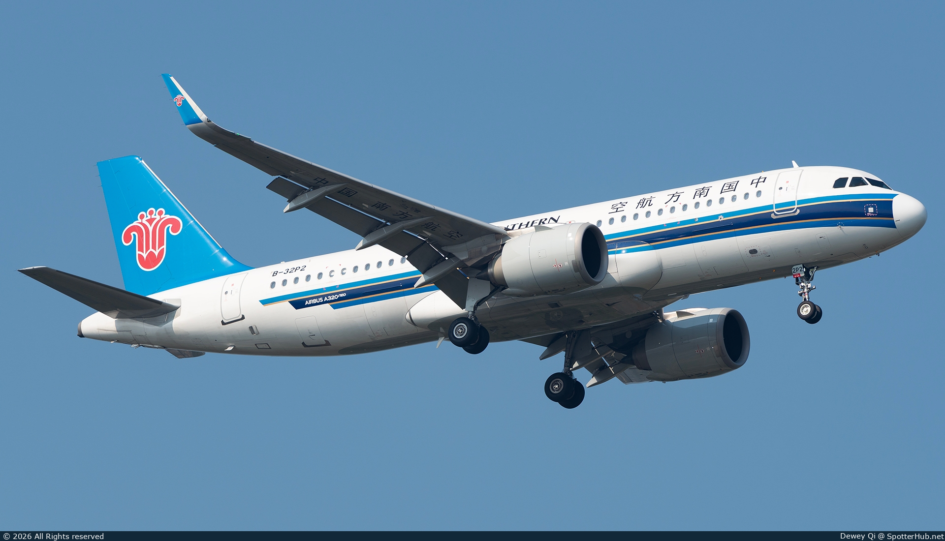 Photo of B-32P2 - Airbus A320-251N operated by China Southern Airlines
