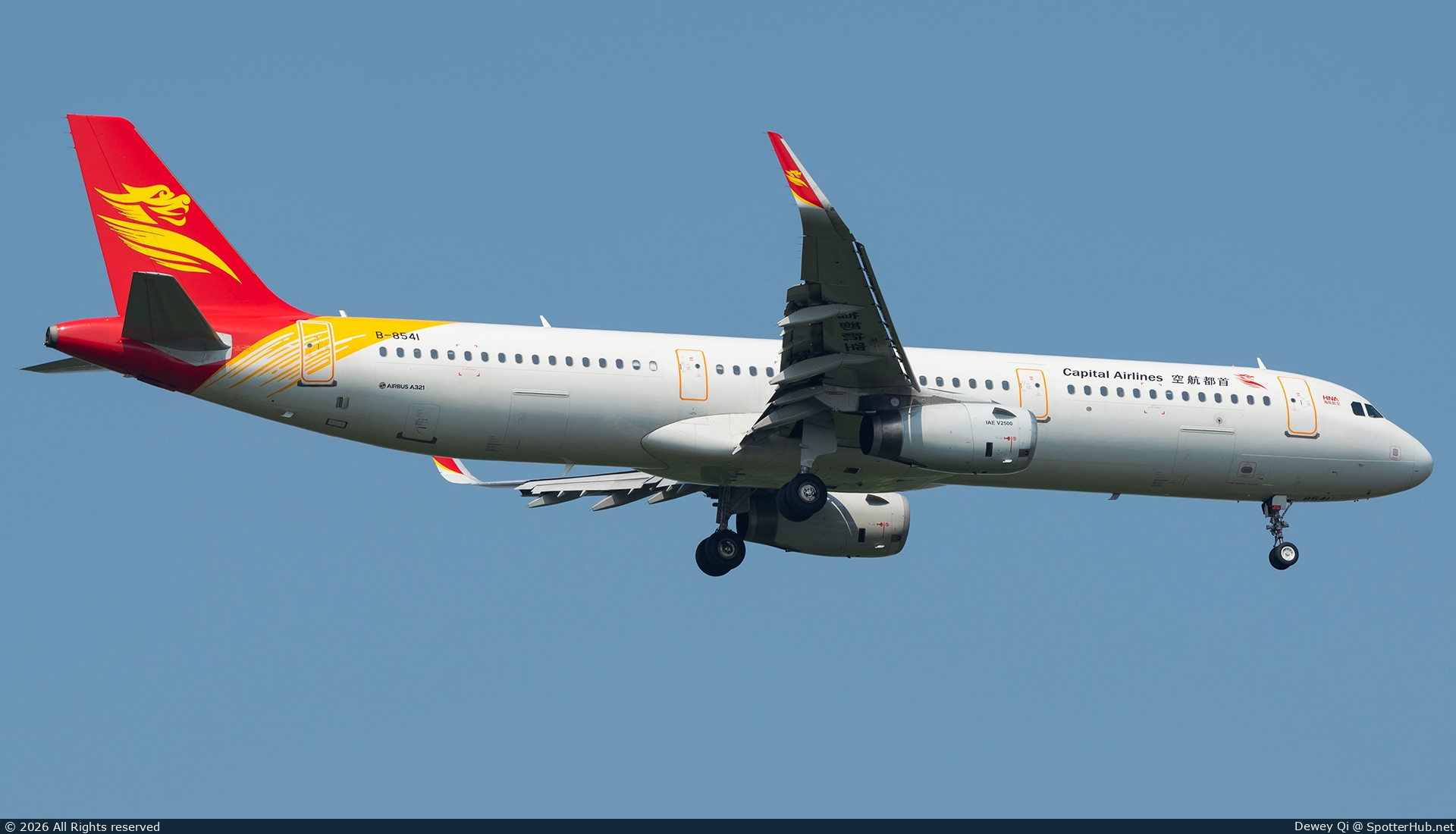 Photo of B-8541 - Airbus A321-231 operated by Capital Airlines