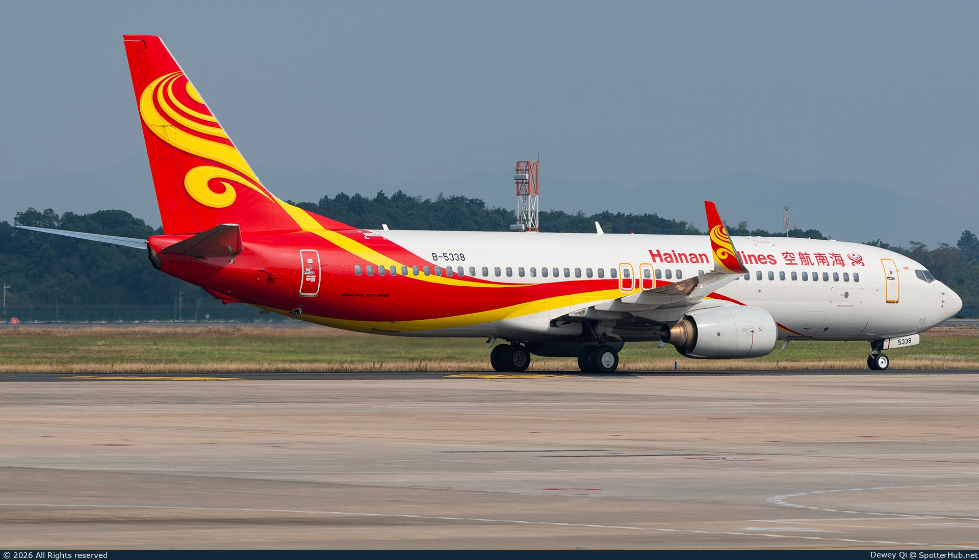 Photo of B-5338 - Boeing 737-84P operated by Hainan Airlines