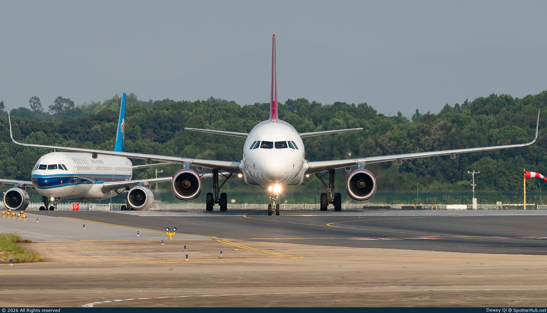 Photo of B-1001 - Airbus A321-231 operated by Juneyao Air