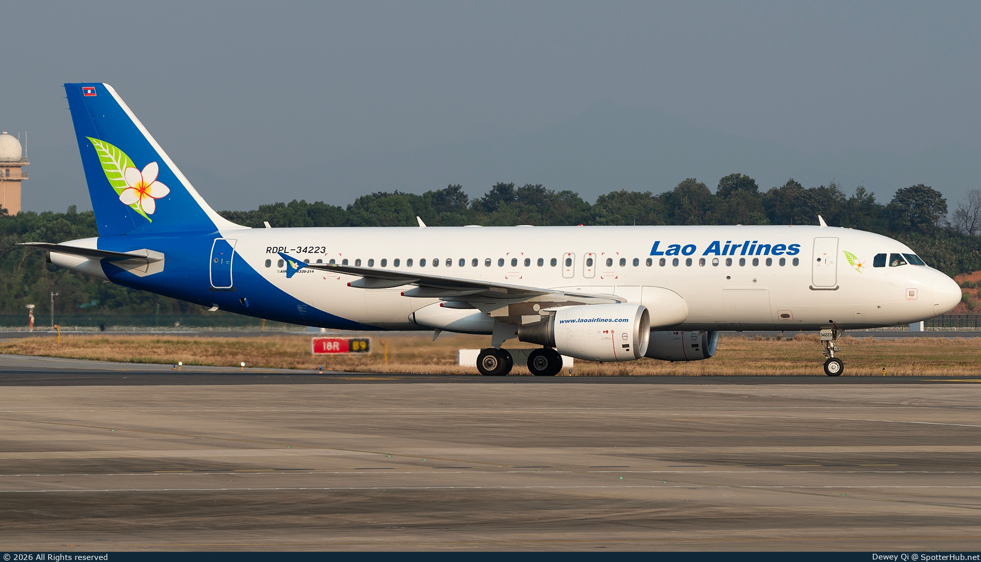Photo of RDPL-34223 - Airbus A320-214 operated by Lao Airlines