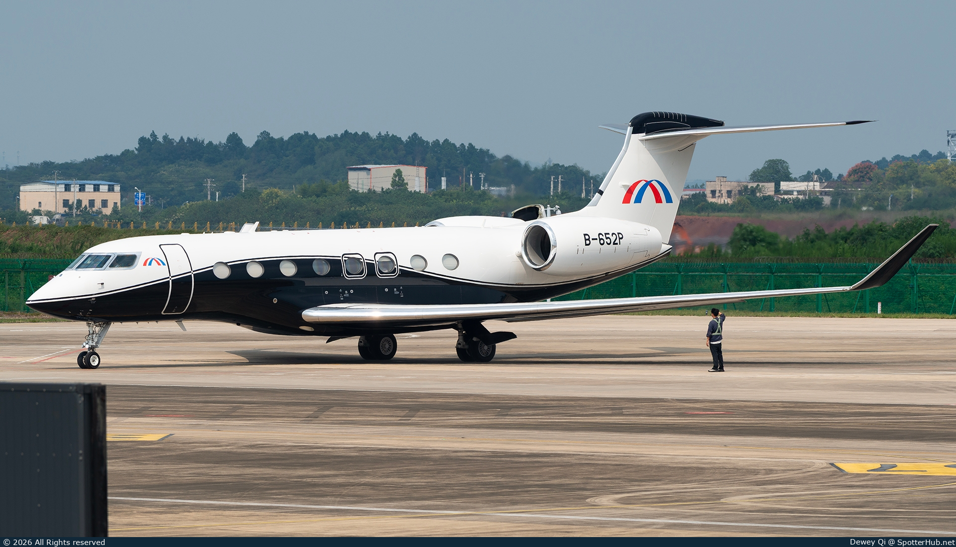 Photo of B-652P - Gulfstream G650ER operated by Asia United Business Aviation