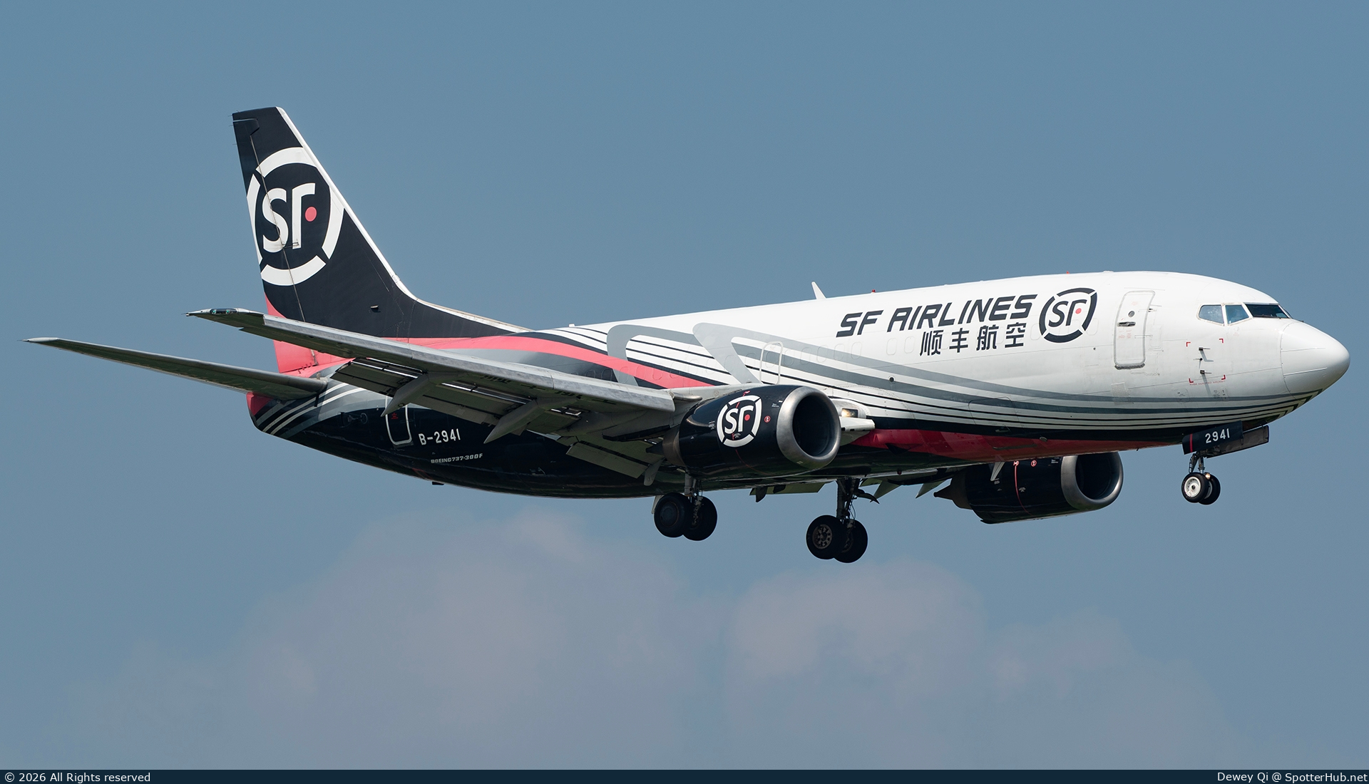 Photo of B-2941 - Boeing 737-31B(SF) operated by SF Airlines
