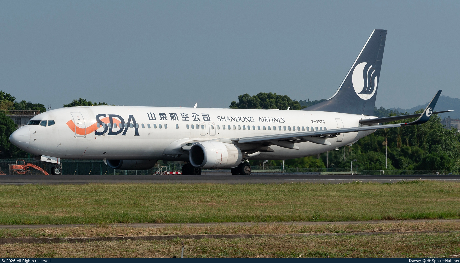 Photo of B-7976 - Boeing 737-85N operated by Shandong Airlines