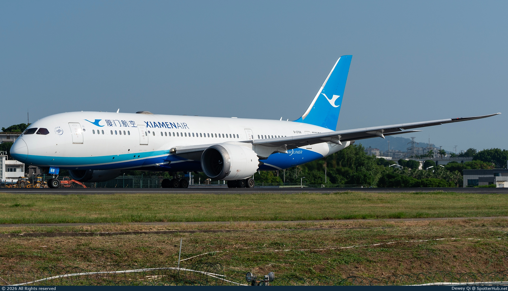 Photo of B-2768 - Boeing 787-8 Dreamliner operated by Xiamen Airlines