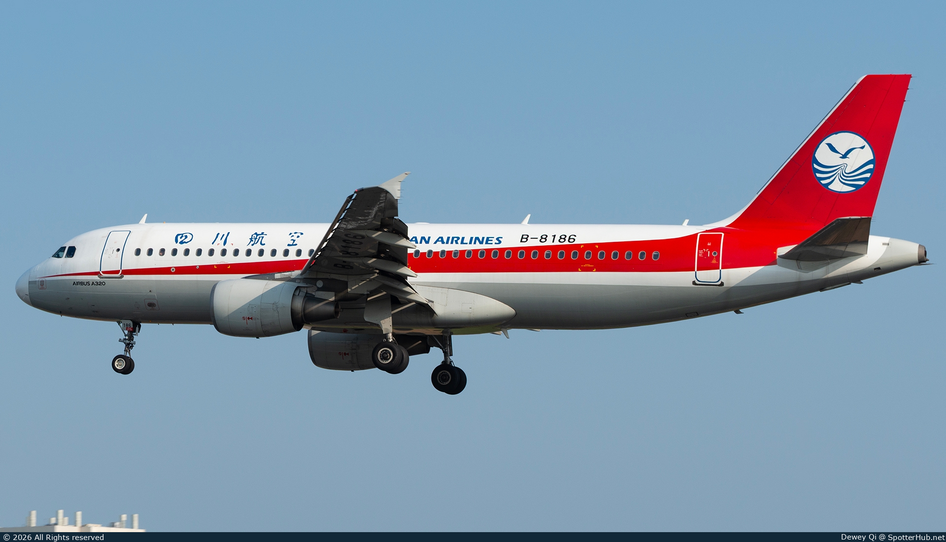 Photo of B-8186 - Airbus A320-214 operated by Sichuan Airlines