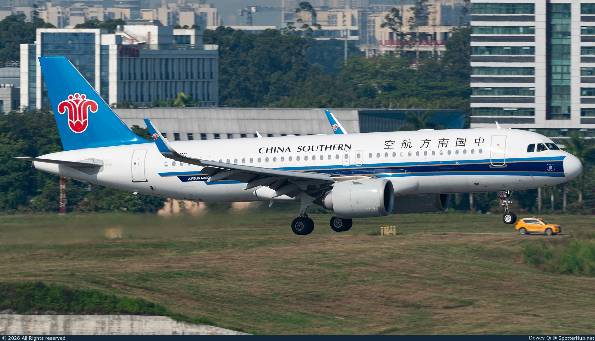 Photo of B-306G - Airbus A320-251N operated by China Southern Airlines