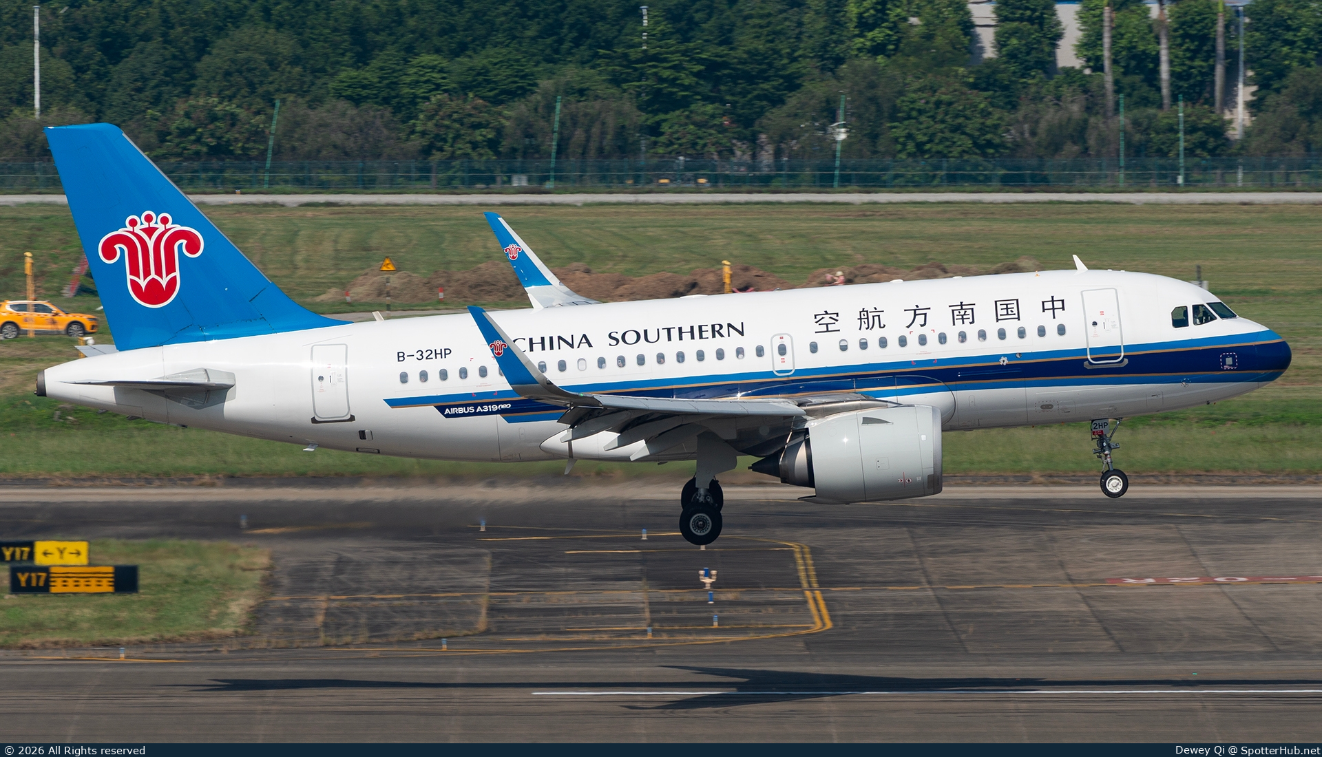 Photo of B-32HP - Airbus A319-153N operated by China Southern Airlines