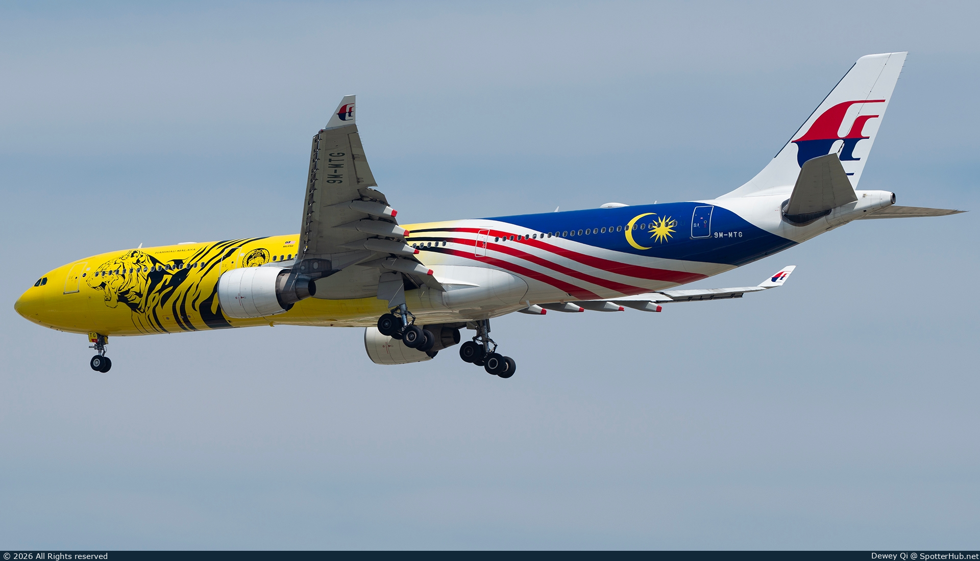 Photo of 9M-MTG - Airbus A330-323 operated by Malaysia Airlines