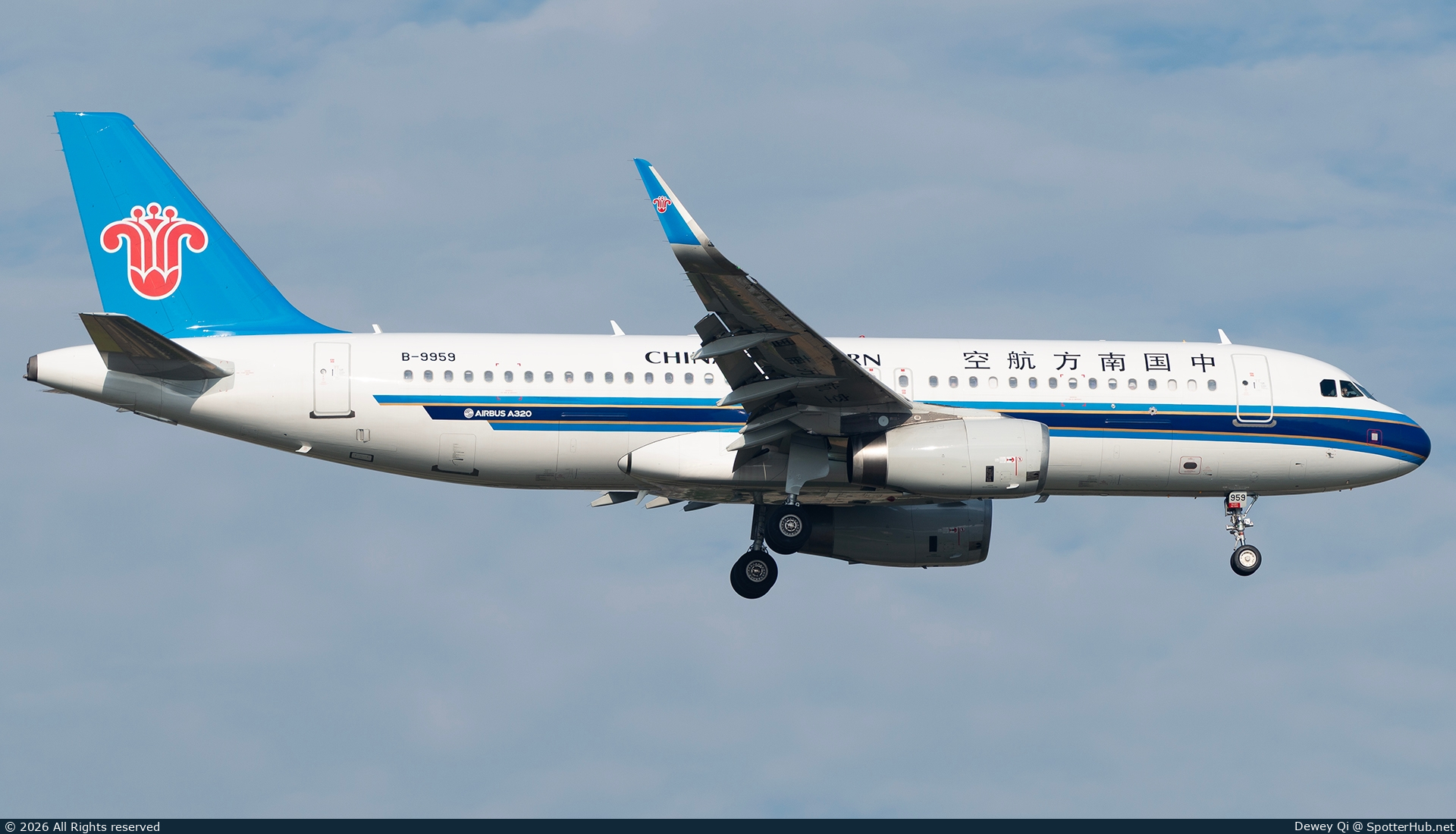 Photo of B-9959 - Airbus A320-232 operated by China Southern Airlines