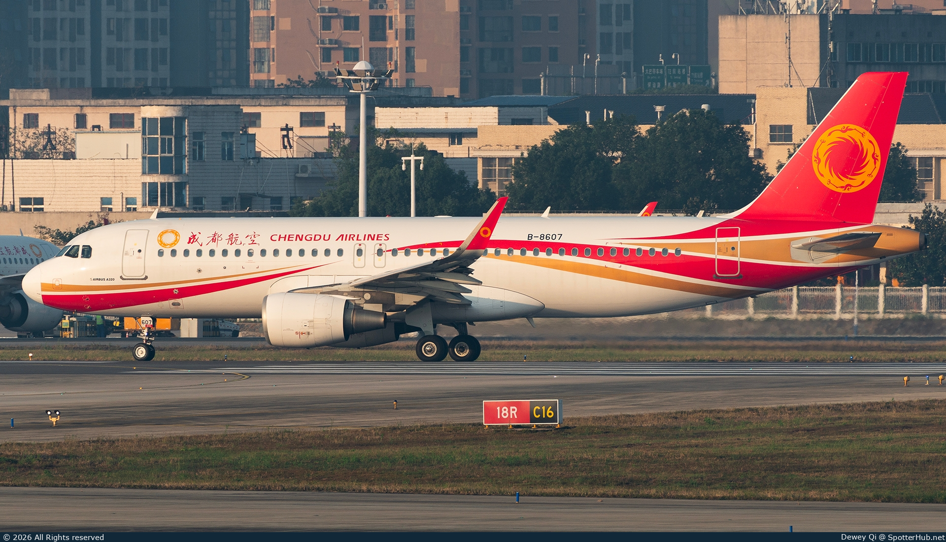 Photo of B-8607 - Airbus A320-214 operated by Chengdu Airlines