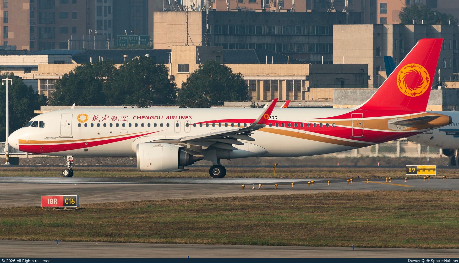 Photo of B-32DC - Airbus A320-251N operated by Chengdu Airlines